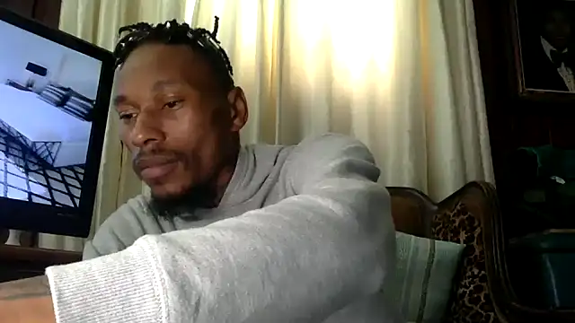 KingDerRico online show from November 10, 6:46 pm