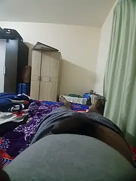 sexymallusexymale online show from February 4, 9:17 am