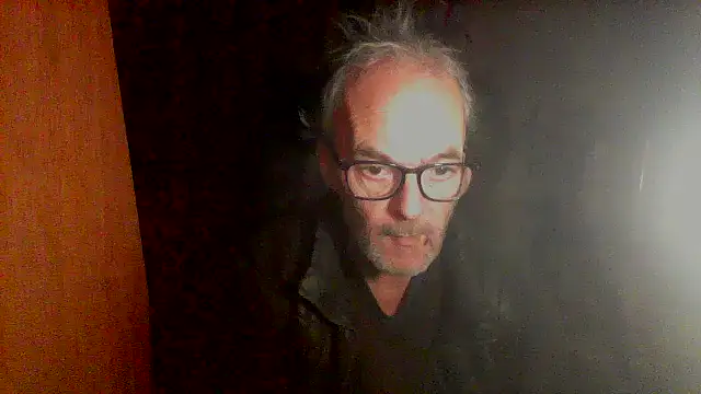 nice6incs online show from December 1, 1:52 am