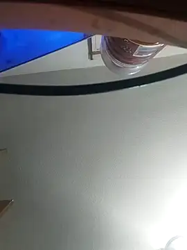 skrigul12 online show from November 15, 4:42 pm