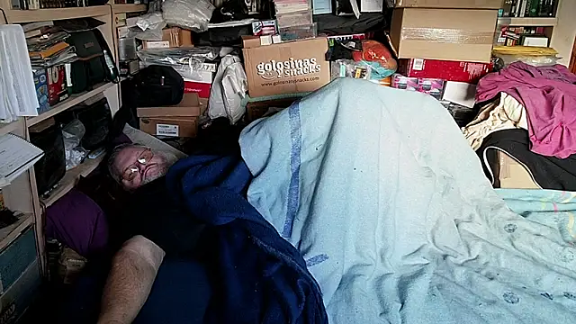 hadeszeuss2 online show from January 19, 3:36 pm