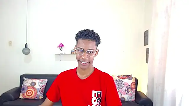 Snapshot of maiki18_ chatting on January 29, 1:38 pm maiki18  online show from January 29, 1:38 pm