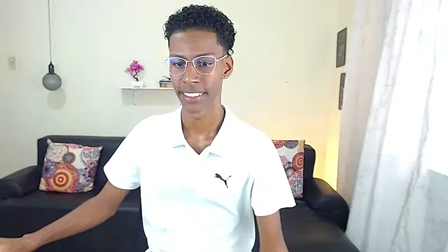 Snapshot of maiki18_ chatting on January 27, 1:30 pm maiki18  online show from January 27, 1:30 pm