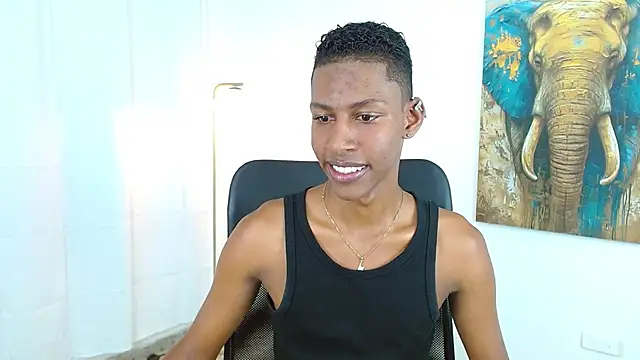 Snapshot of maiki18_ chatting on October 7, 8:57 pm maiki18  online show from October 7, 8:57 pm