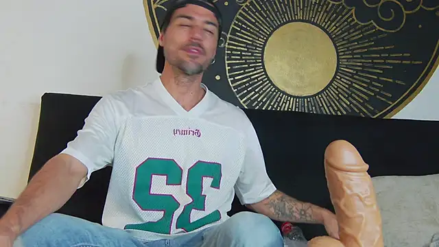 Adam MillanFF online show from January 12, 8:57 pm