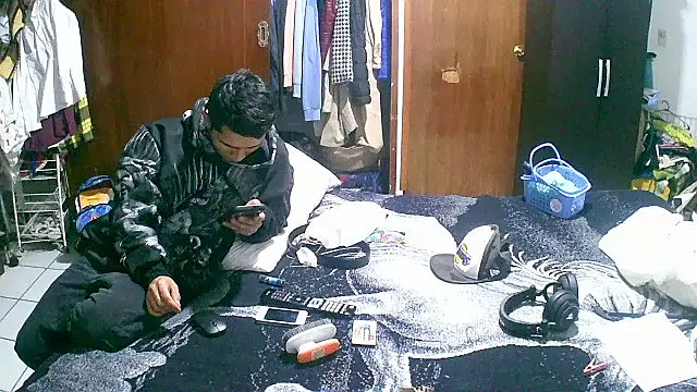 Snapshot of jperezofficial1 chatting on September 19, 7:53 am jperezofficial1 online show from September 19, 7:53 am