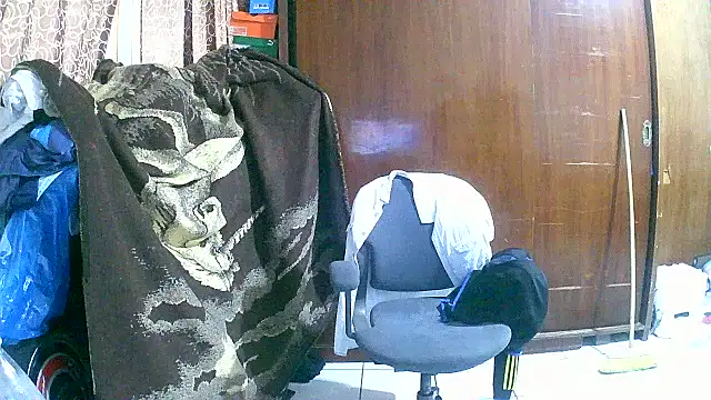 Snapshot of jperezofficial1 chatting on October 11, 1:15 pm jperezofficial1 online show from October 11, 1:15 pm