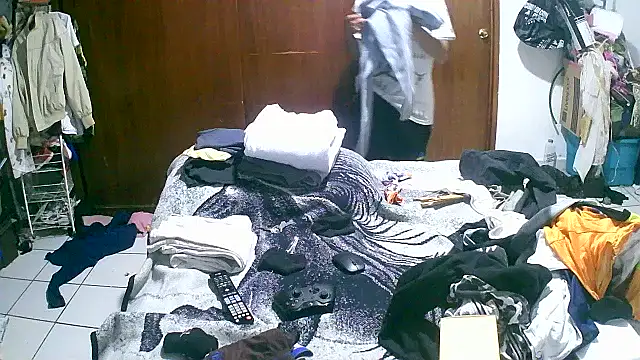 Snapshot of jperezofficial1 chatting on October 8, 5:01 am jperezofficial1 online show from October 8, 5:01 am