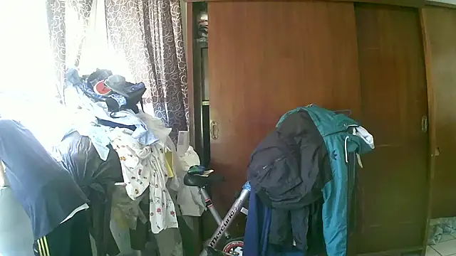 Snapshot of jperezofficial1 chatting on October 27, 5:04 pm jperezofficial1 online show from October 27, 5:04 pm