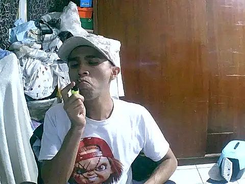 Snapshot of jperezofficial1 chatting on October 14, 5:14 am jperezofficial1 online show from October 14, 5:14 am