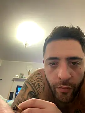 1ninefellababy online show from January 7, 1:43 am