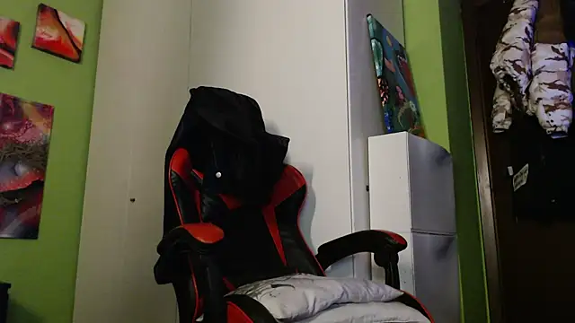 Snapshot of MASTERMONEY chatting on December 12, 12:27 am MASTERMONEY online show from December 12, 12:27 am