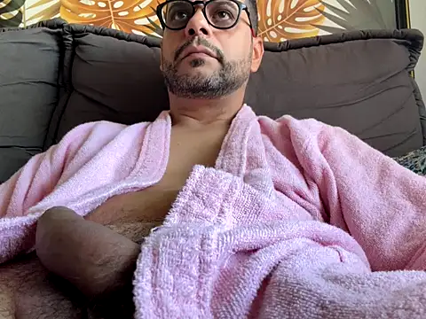 HornyBeachBoyBR online show from June 7, 4:25 pm