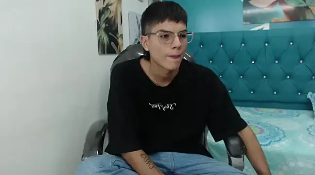 Noha scott online show from December 5, 11:18 pm