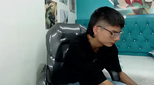 Noha scott online show from December 29, 11:08 pm