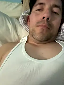 Snapshot of Papilobo12 chatting on December 8, 11:29 pm Papilobo12 online show from December 8, 11:29 pm