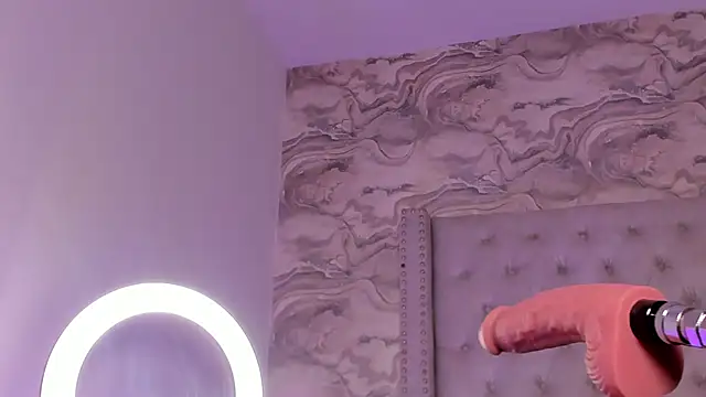 Snapshot of Kev_jenner chatting on September 21, 8:20 pm Kev jenner online show from September 21, 8:20 pm