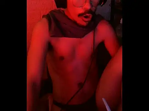 cloudyth1994 online show from February 10, 10:36 pm