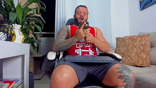 Johnnygrayson1 online show from March 23, 11:43 pm