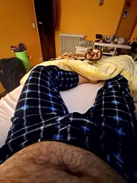 Escondido52 online show from January 8, 10:15 pm