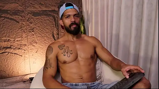 DannSaenz online show from April 5, 2:35 pm