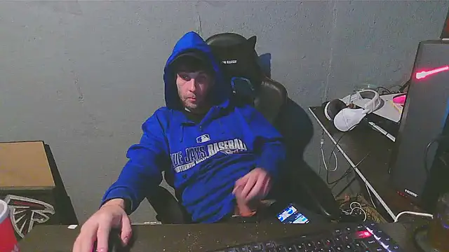 Snapshot of Superoz77 chatting on December 28, 7:33 pm Superoz77 online show from December 28, 7:33 pm