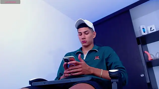 Valerio 20 online show from February 12, 6:30 pm