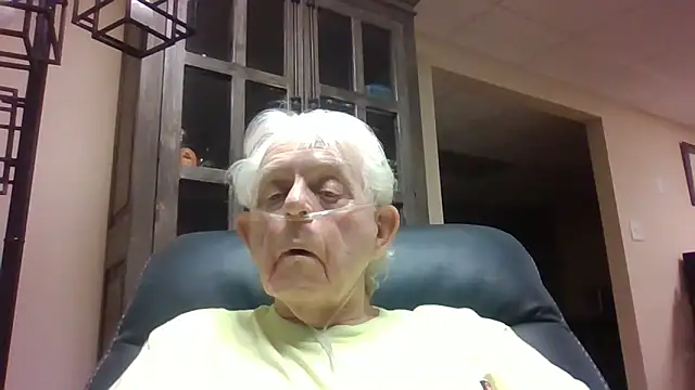 bootlegmanz online show from April 10, 4:47 pm