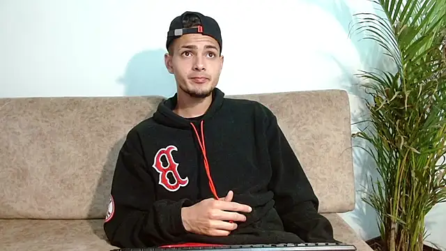 Snapshot of Jeffstyle18 chatting on October 23, 11:51 pm Jeffstyle18 online show from October 23, 11:51 pm