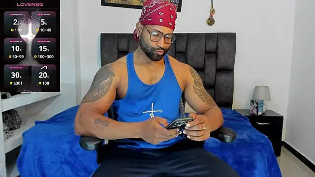 MattRodriguez9 online show from November 10, 12:43 pm