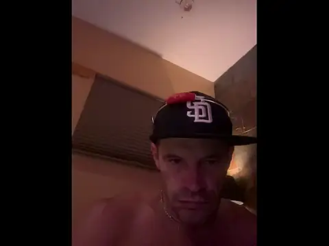 FrankieKentucky online show from August 3, 4:00 am