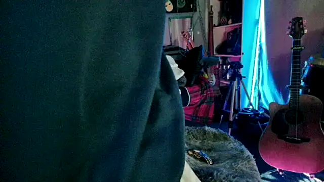 Barry Indica online show from January 3, 8:11 pm