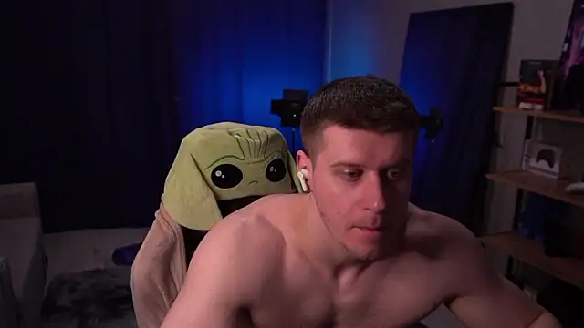 Bruno Banani online show from March 28, 7:25 pm