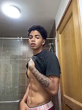 JoanG10 online show from September 13, 1:50 am