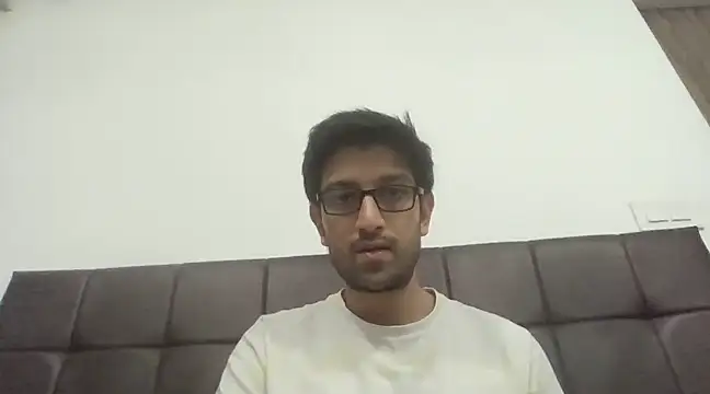 Snapshot of arjun_077 chatting on December 25, 5:58 pm arjun 077 online show from December 25, 5:58 pm