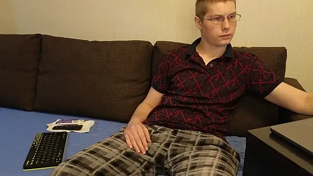  Rastishka  online show from February 2, 7:57 pm