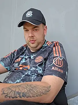 PupW0lfy online show from September 15, 10:16 am