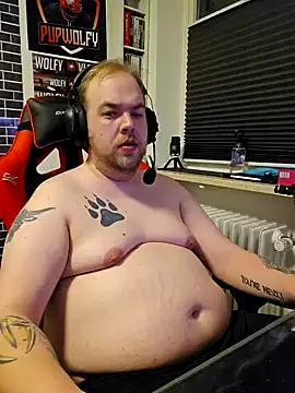 PupW0lfy online show from February 8, 6:33 pm