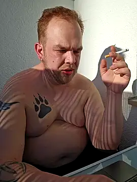 PupW0lfy online show from March 5, 3:18 pm