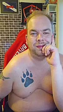 PupW0lfy online show from November 3, 3:03 pm