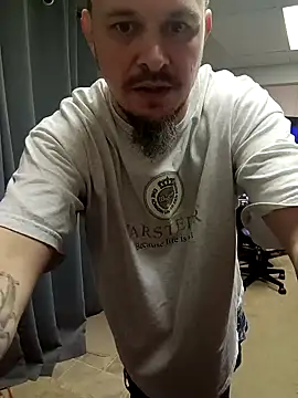 whyteguy410 online show from December 15, 6:07 am