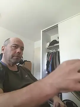 veryverybigdick45 online show from May 23, 10:32 am