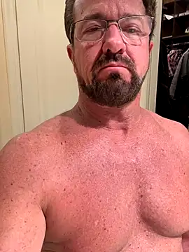 Snapshot of sluttydylan chatting on October 26, 11:12 am sluttydylan online show from October 26, 11:12 am