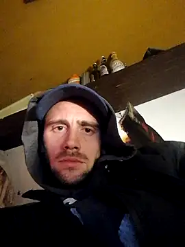 Snapshot of Rejtelmesest chatting on March 4, 4:06 am Rejtelmesest online show from March 4, 4:06 am