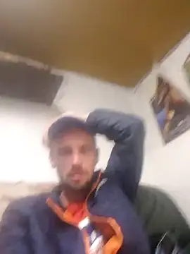 Snapshot of Rejtelmesest chatting on March 20, 11:23 pm Rejtelmesest online show from March 20, 11:23 pm