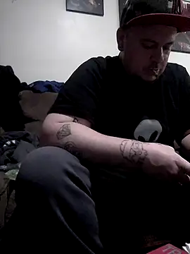 Snapshot of Tyrish361 chatting on January 18, 1:12 am Tyrish361 online show from January 18, 1:12 am