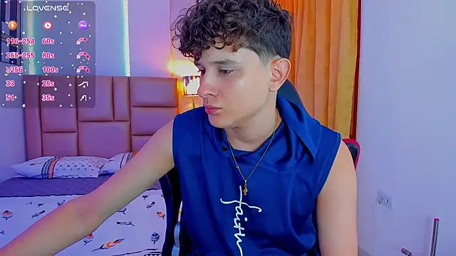 Snapshot of Nathan_Bluee chatting on February 20, 2:13 pm Nathan Bluee online show from February 20, 2:13 pm