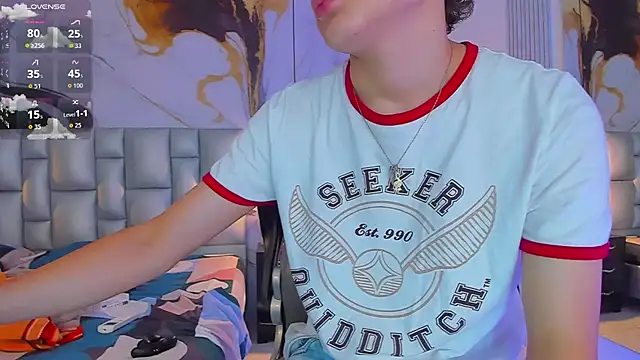 Snapshot of Nathan_Bluee chatting on September 17, 12:28 pm Nathan Bluee online show from September 17, 12:28 pm