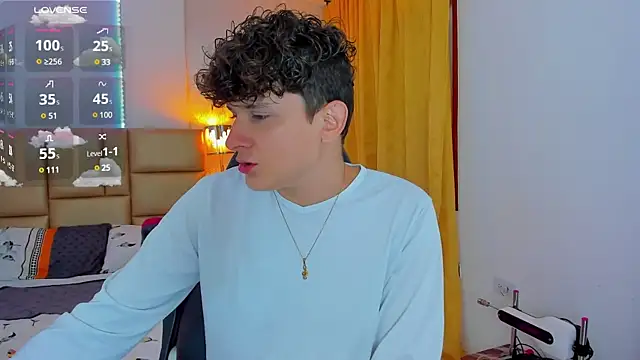 Snapshot of Nathan_Bluee chatting on January 17, 1:56 pm Nathan Bluee online show from January 17, 1:56 pm