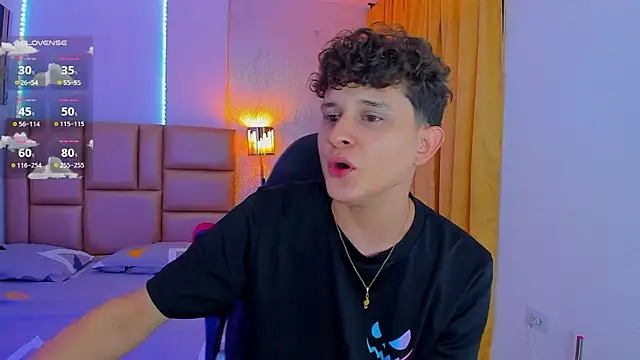 Snapshot of Nathan_Bluee chatting on February 23, 3:26 pm Nathan Bluee online show from February 23, 3:26 pm